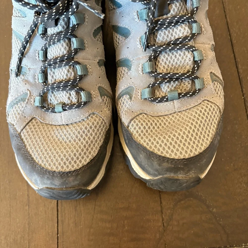 Merrell‎ Oakcreek Mid Waterproof Hiking Boots Outdoor Granola Men’s Size 9.5